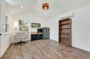 9902 Galway Dr, Dallas, TX 75218 - Photo 26