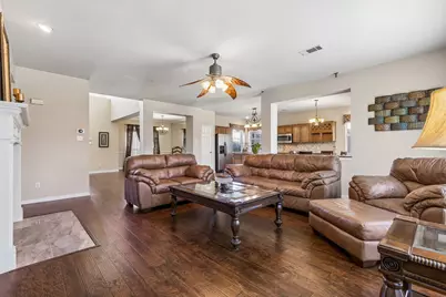 2710 Winterberry Drive, Rowlett, TX 75089 - Photo 6