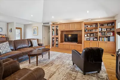 10117 Coveridge Drive, Dallas, TX 75238 - Photo 12