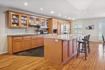 10117 Coveridge Drive, Dallas, TX 75238 - Photo 2