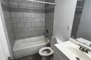 925 W Nelson St, Denison, TX 75020 - Photo 8