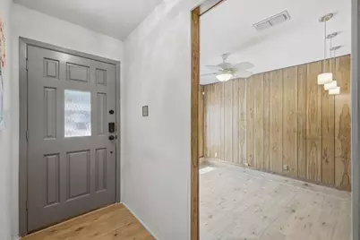 800 Brownstone Street, Euless, TX 76039 - Photo 4