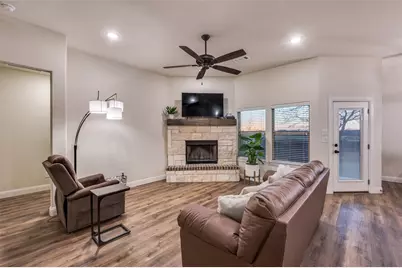 331 Osage Court, Krum, TX 76249 - Photo 6