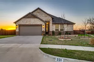 331 Osage Ct, Krum, TX 76249 - Photo 1