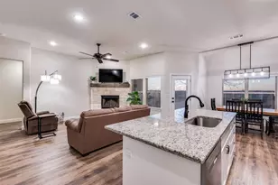 331 Osage Ct, Krum, TX 76249 - Photo 8