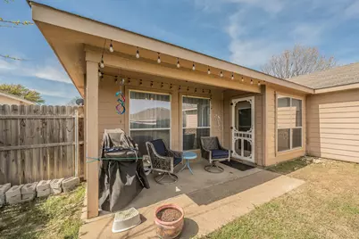 660 Rosario Lane, Fort Worth, TX 76052 - Photo 32