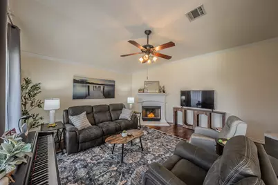 660 Rosario Lane, Fort Worth, TX 76052 - Photo 6