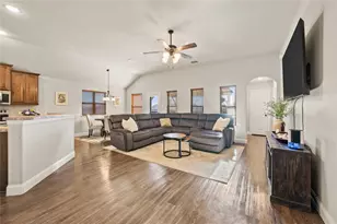 417 Highmeadow Dr, Aubrey, TX 76227 - Photo 6