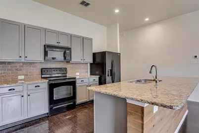 931 Hunter Lane, Burleson, TX 76028 - Photo 12