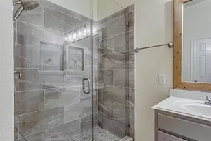 931 Hunter Ln, Burleson, TX 76028 - Photo 26