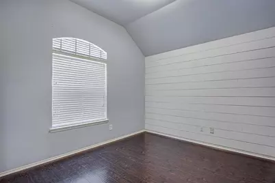 931 Hunter Lane, Burleson, TX 76028 - Photo 32