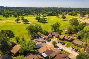 17 Townhouse Ln, Trinity, TX 75862 - Photo 4