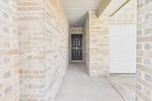 2409 Abigail Ln, Mabank, TX 75147 - Photo 4