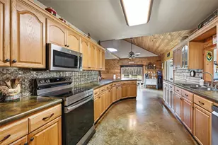 17311 E Us-82, Honey Grove, TX 75446 - Photo 16