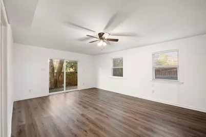 4452 Fletcher Avenue, Fort Worth, TX 76107 - Photo 12