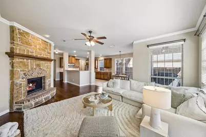 7064 Sea Star Drive, Grand Prairie, TX 75054 - Photo 6