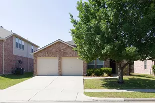 1824 Heron Dr, Aubrey, TX 76227 - Photo 2