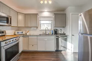 1123 Bales St, Cleburne, TX 76033 - Photo 10