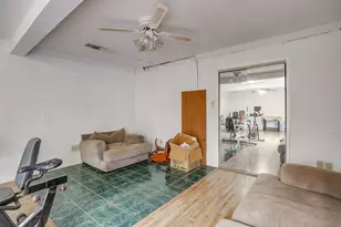 1123 Bales St, Cleburne, TX 76033 - Photo 24