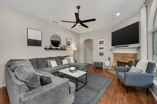 11690 Creekwood Dr, Frisco, TX 75035 - Photo 10