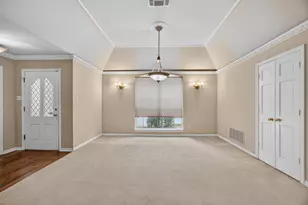 100 Castle Ct, Irving, TX 75038 - Photo 8