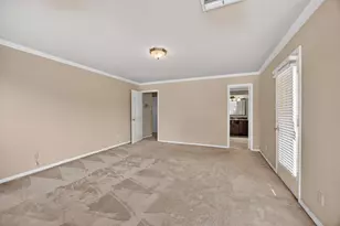100 Castle Ct, Irving, TX 75038 - Photo 20