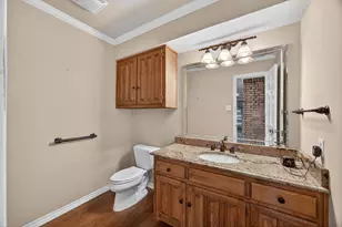 100 Castle Ct, Irving, TX 75038 - Photo 16