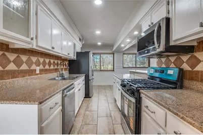 203 Timothy Trail, Duncanville, TX 75137 - Photo 10