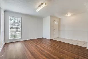 203 Timothy Trail, Duncanville, TX 75137 - Photo 4