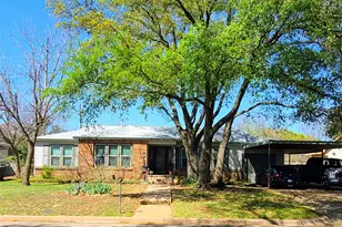 2036 Hermanson Dr, Waco, TX 76710 - Photo 4