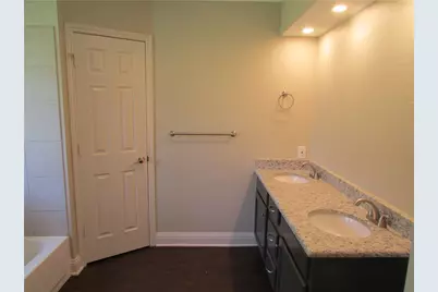 6820 Stillmeadows Circle N, North Richland Hills, TX 76182 - Photo 8