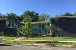 701 Elsbeth St, Dallas, TX 75208 - Photo 2