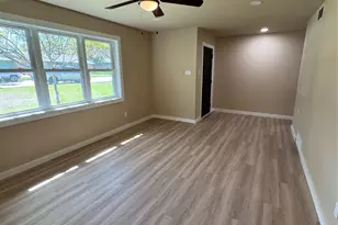 5916 Walla Ave, Fort Worth, TX 76133 - Photo 4