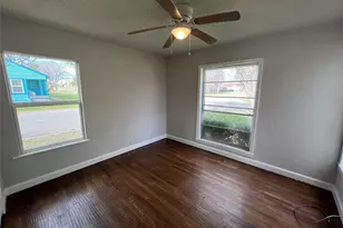 1726 N Ricketts St, Sherman, TX 75092 - Photo 6