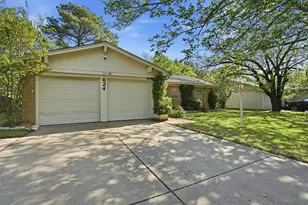 624 NW Barbara Ln, Burleson, TX 76028 - Photo 2