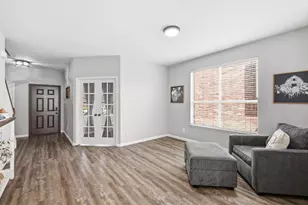 10832 Thorngrove Ct, Fort Worth, TX 76052 - Photo 6