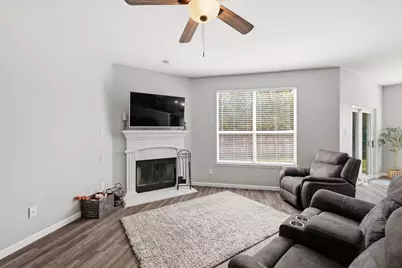 10832 Thorngrove Court, Fort Worth, TX 76052 - Photo 8