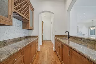 4529 Crooked Ln, Dallas, TX 75229 - Photo 16