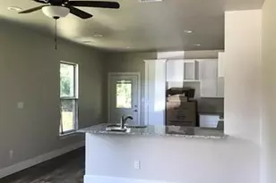 462 Pecan Hollow, Garrett, TX 75119 - Photo 2