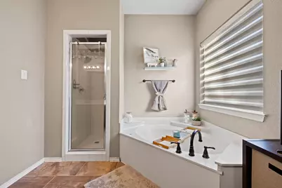 6402 Creekbend Court, Arlington, TX 76001 - Photo 22