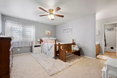 6402 Creekbend Court, Arlington, TX 76001 - Photo 24