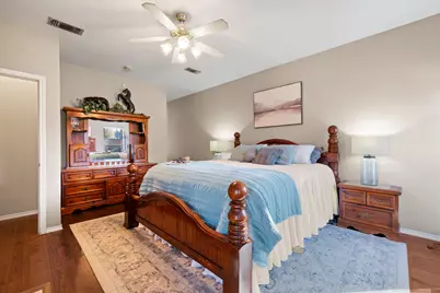 6402 Creekbend Court, Arlington, TX 76001 - Photo 18