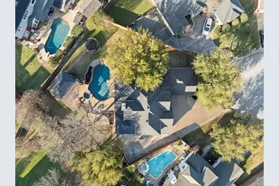 6402 Creekbend Court, Arlington, TX 76001 - Photo 4