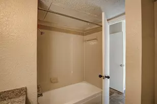 5113 Herrick Ct, Haltom City, TX 76117 - Photo 24