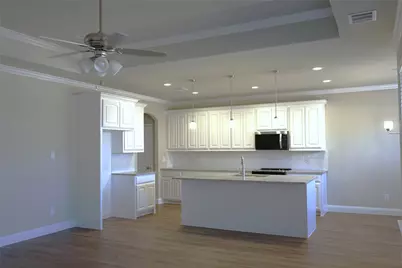 707 Broken Bow, Cleburne, TX 76033 - Photo 8