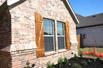 707 Broken Bow, Cleburne, TX 76033 - Photo 2