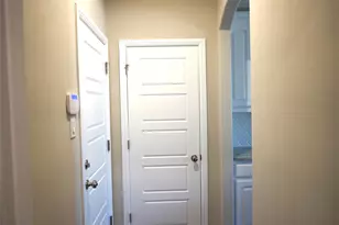 707 Broken Bow, Cleburne, TX 76033 - Photo 6