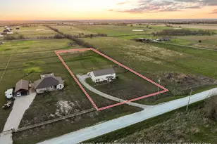 5828 County Rd 1093, Celeste, TX 75423 - Photo 2