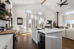 5828 County Rd 1093, Celeste, TX 75423 - Photo 12