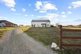 5828 County Rd 1093, Celeste, TX 75423 - Photo 36